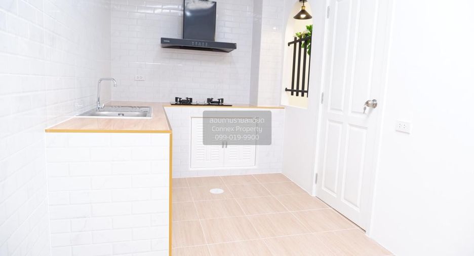 For sale 3 bedrooms townhouse in Thanyaburi, Pathum Thani