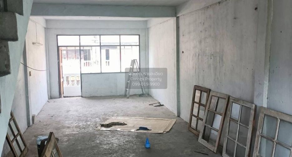 For sale 8 bedrooms retail Space in Bang Bon, Bangkok