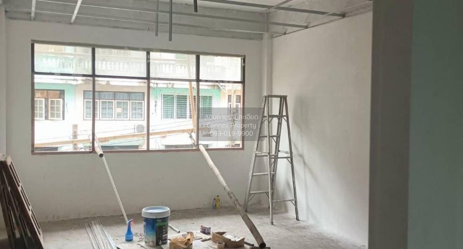 For sale 8 bedrooms retail Space in Bang Bon, Bangkok