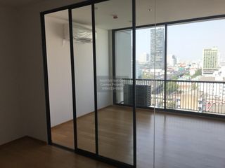 Продажа 1 кровать кондо в Сатхон, Бангкок