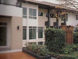 For sale 5 bedrooms house in Bang Kapi, Bangkok