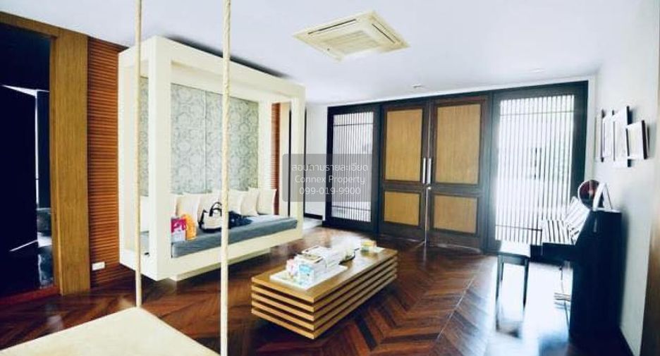 For sale 5 bedrooms house in Bang Kapi, Bangkok