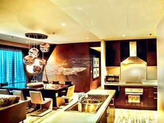 For sale 3 bedrooms condo in Khlong Toei, Bangkok