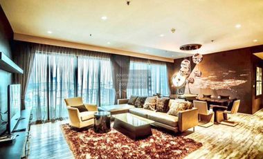 For sale 3 bedrooms condo in Khlong Toei, Bangkok