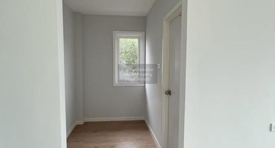 For sale 3 bedrooms house in Bang Khae, Bangkok