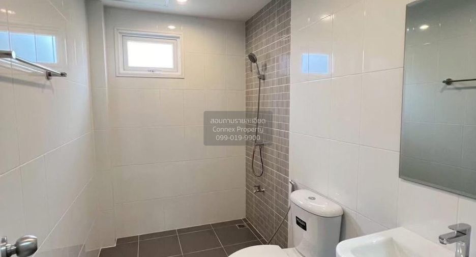 For sale 3 bedrooms house in Bang Khae, Bangkok