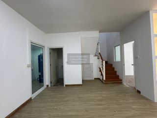 For sale 3 bedrooms townhouse in Bang Khun Thian, Bangkok