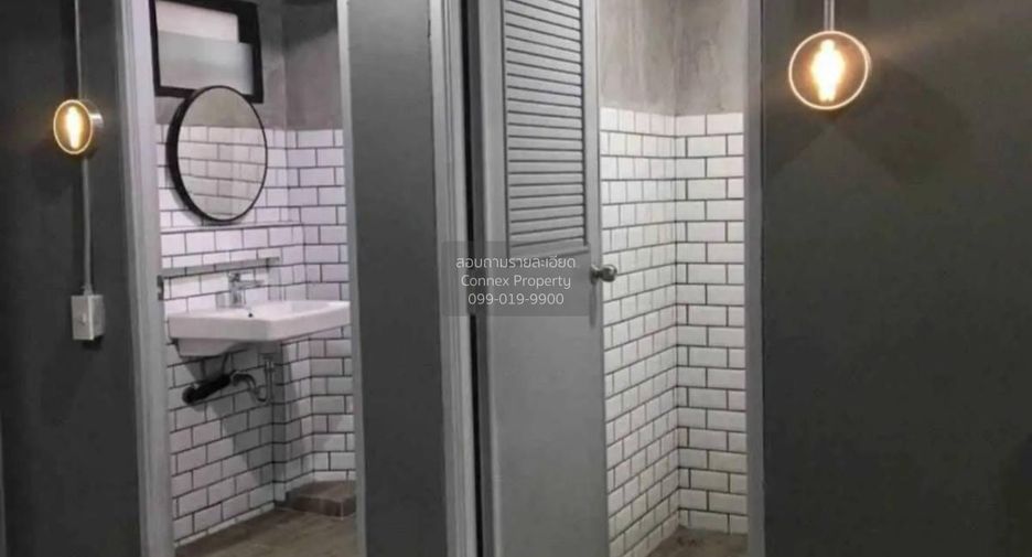 For sale 2 bedrooms retail Space in Din Daeng, Bangkok