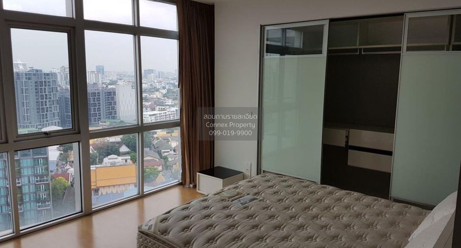 For rent 2 bedrooms condo in Khlong Toei, Bangkok