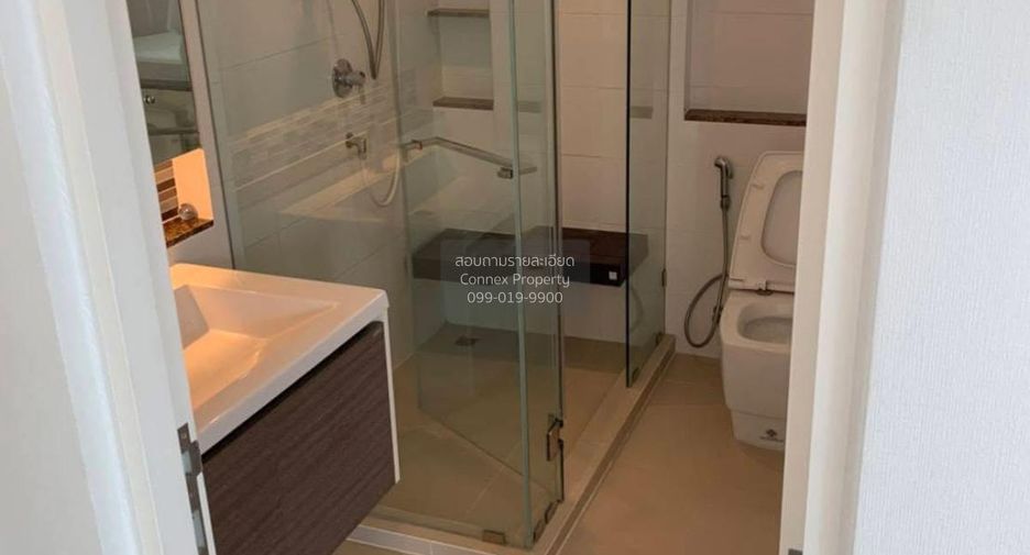 For rent 4 bedrooms house in Bang Kapi, Bangkok