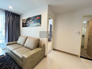 For rent 2 bedrooms condo in Yan Nawa, Bangkok