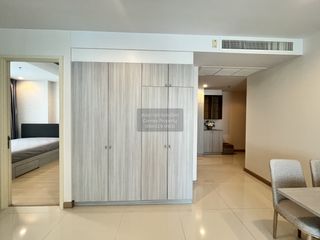 For rent 2 bedrooms condo in Yan Nawa, Bangkok