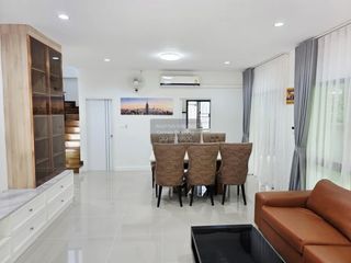 出租 4 卧室 独立屋 在 Prawet, 曼谷