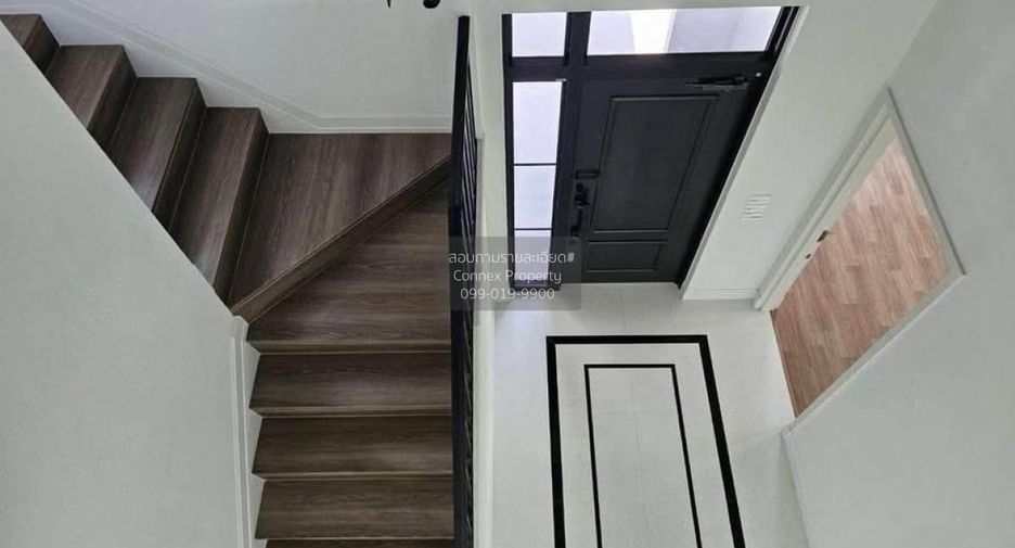 Haus zur Miete mit 4 Zimmer in Taling Chan, Bangkok