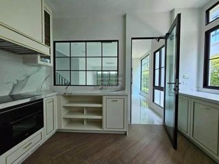 For rent 4 bedrooms house in Taling Chan, Bangkok