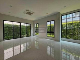 For rent 4 bedrooms house in Taling Chan, Bangkok