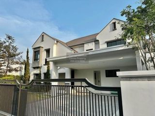 For rent 4 bedrooms house in Taling Chan, Bangkok