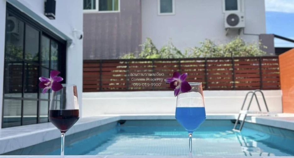 For rent 5 bedrooms villa in Din Daeng, Bangkok