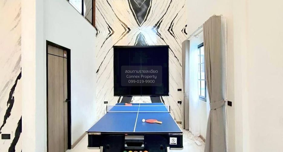 For rent 5 bedrooms villa in Din Daeng, Bangkok