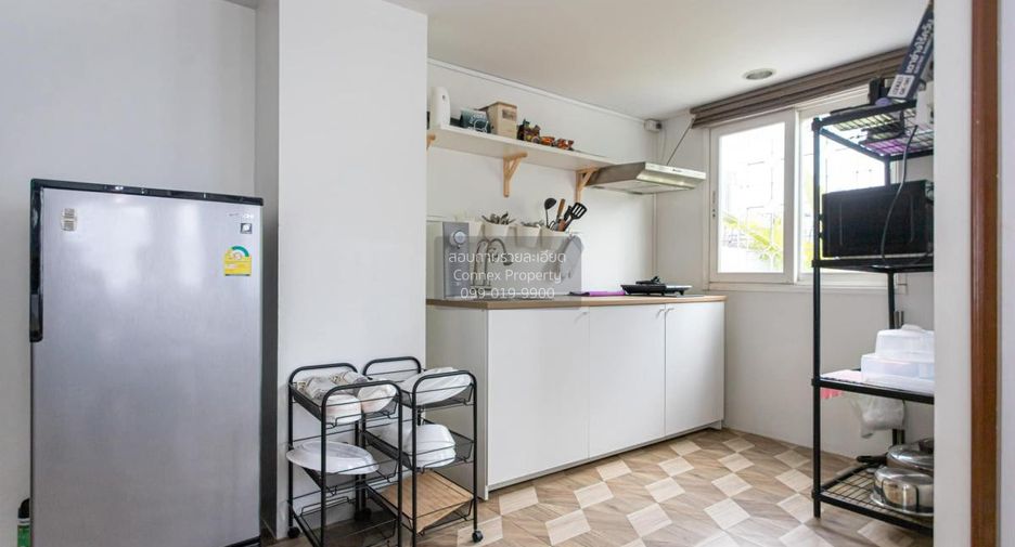 Villa zur Miete mit 5 Zimmer in Din Daeng, Bangkok
