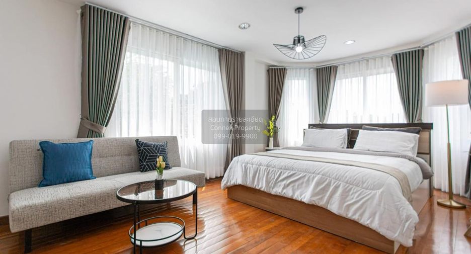 Villa zur Miete mit 5 Zimmer in Din Daeng, Bangkok
