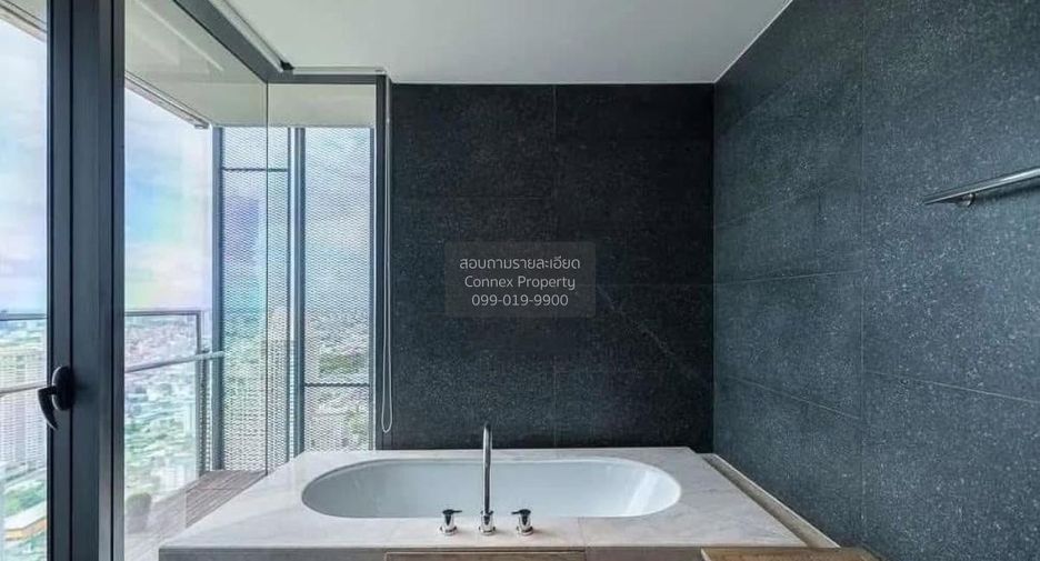 For rent 4 bedrooms condo in Sathon, Bangkok