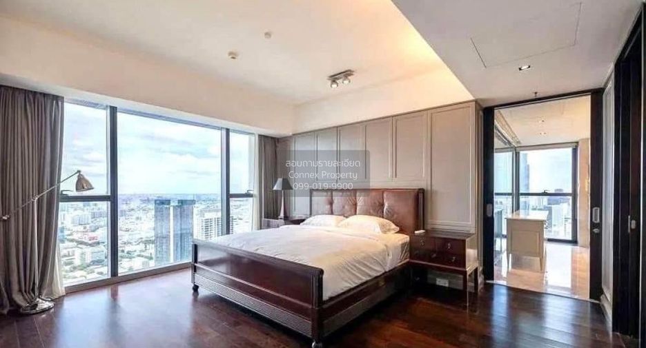 For rent 4 bedrooms condo in Sathon, Bangkok