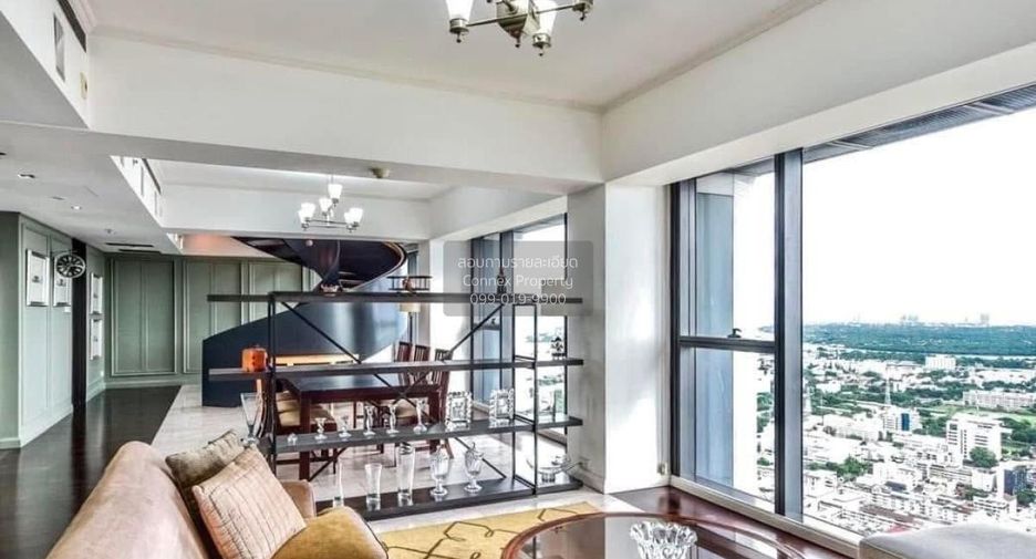 For rent 4 bedrooms condo in Sathon, Bangkok