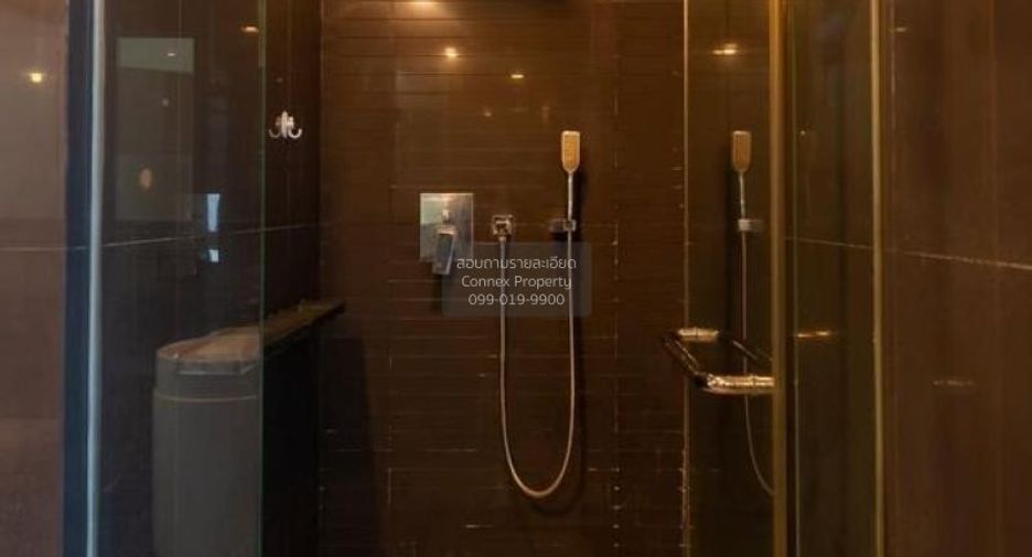 For rent 2 bedrooms condo in Phra Khanong, Bangkok