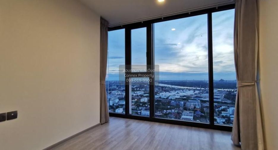 For rent 2 bedrooms condo in Phra Khanong, Bangkok