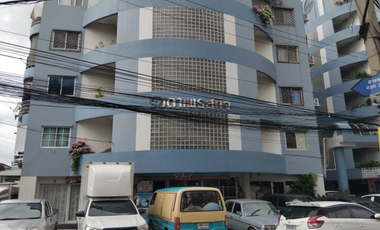 出售 1 卧室 公寓 在 Wang Thong Lang, 曼谷