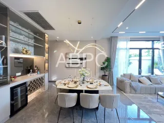 For sale 4 bedrooms house in Mueang Rayong, Rayong