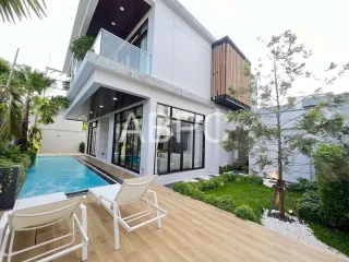 For sale 4 bedrooms house in Mueang Rayong, Rayong