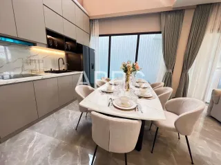 For sale 4 bedrooms house in Mueang Rayong, Rayong