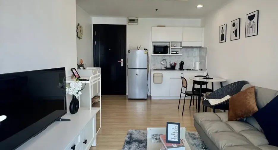 For rent 1 bed condo in Watthana, Bangkok