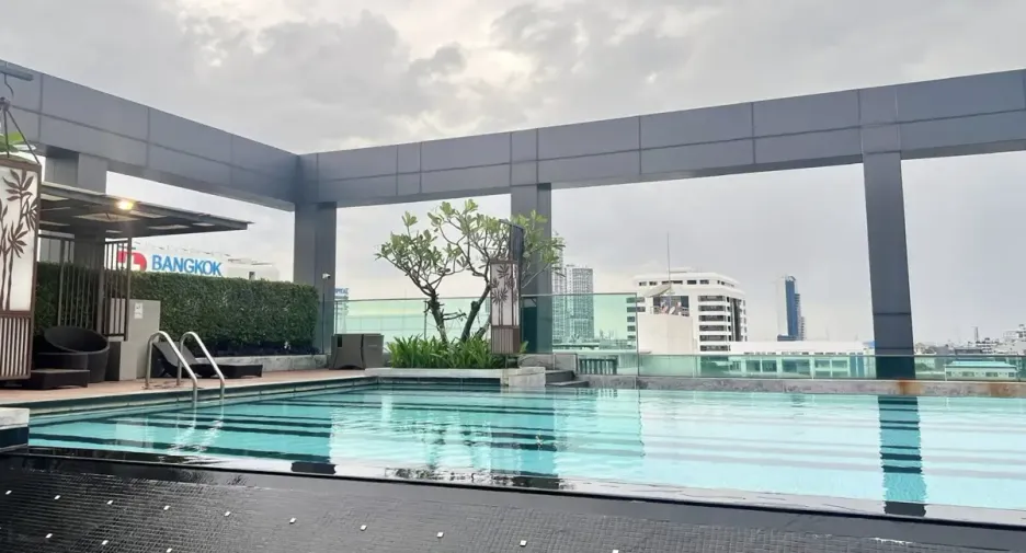 For rent 1 bed condo in Watthana, Bangkok