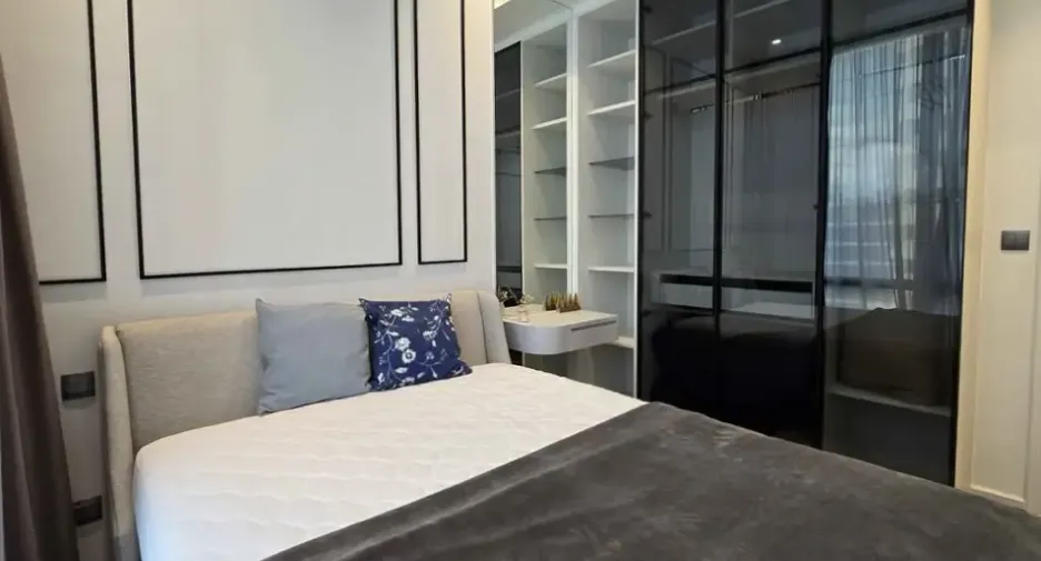 À louer 2 chambres condo à Pathum Wan, Bangkok