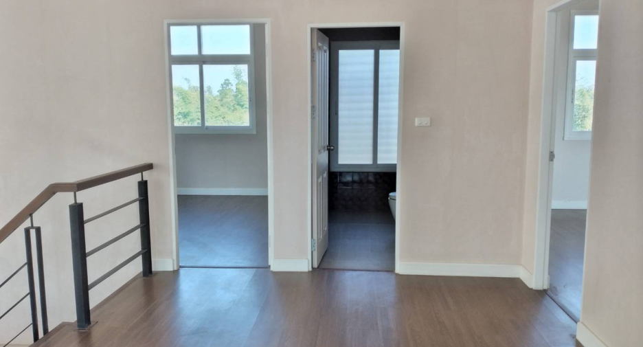 For sale 3 bedrooms house in Khlong Sam Wa, Bangkok