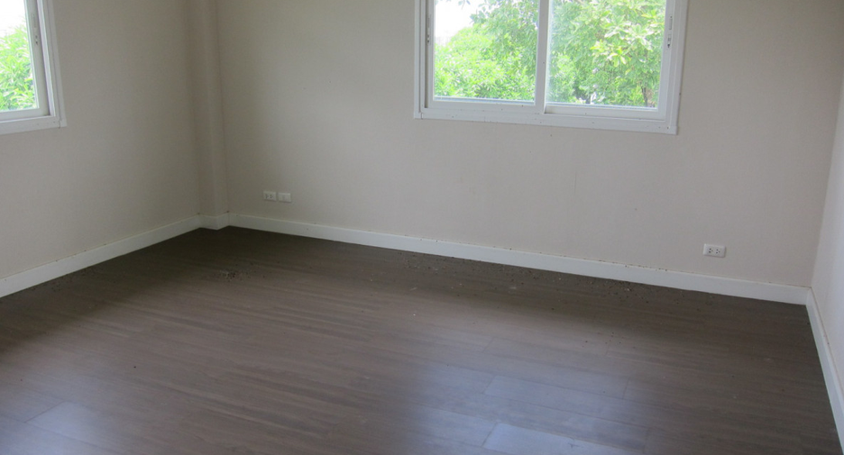 For sale 3 bedrooms house in Khlong Sam Wa, Bangkok