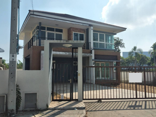 For sale 3 bedrooms house in Khlong Sam Wa, Bangkok
