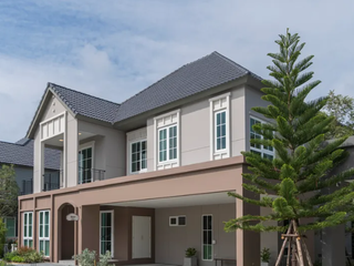 For sale 4 bedrooms house in Thawi Watthana, Bangkok