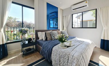 Casa adosada en venta de 2 habitaciones en Bang Sao Thong, Samut Prakan