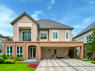For sale 4 bedrooms house in Thawi Watthana, Bangkok