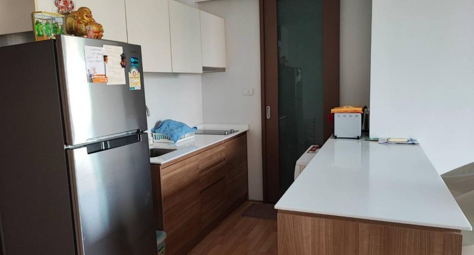 Condo en venta de 1 habitaciones en Si Racha, Chonburi