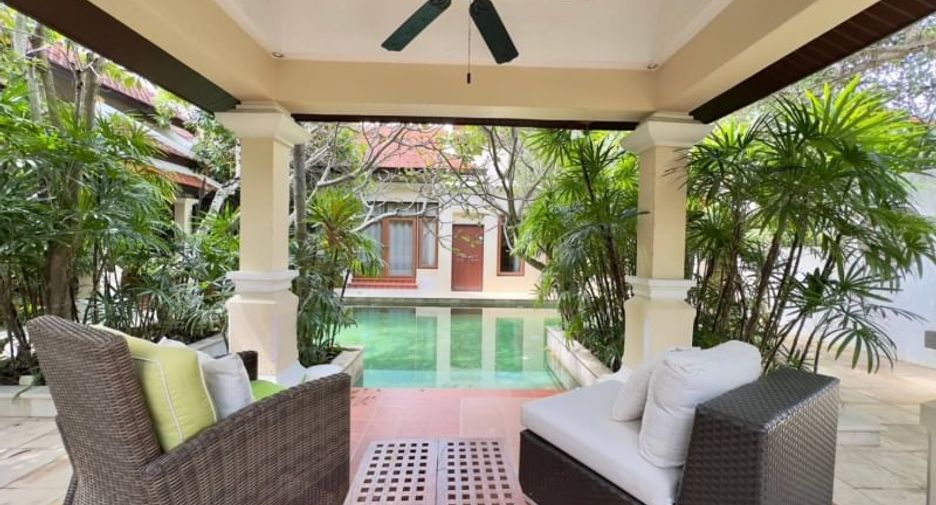 À louer 2 chambres maison à Sattahip, Chonburi