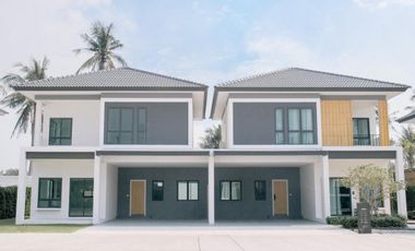 For sale 4 bedrooms house in Bang Lamung, Chonburi