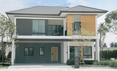 For sale 4 bedrooms house in Bang Lamung, Chonburi