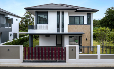 Casa en venta de 3 habitaciones en Sattahip, Chonburi