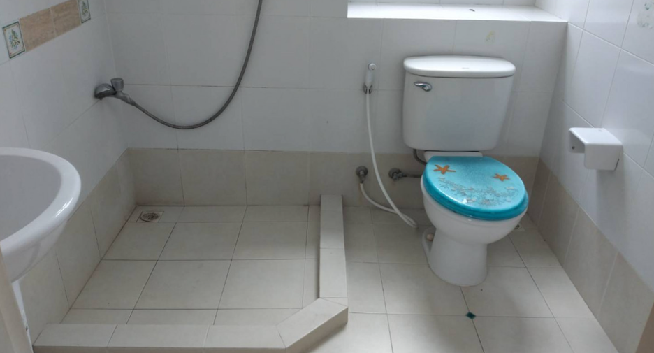 For sale 3 bedrooms house in Lat Krabang, Bangkok