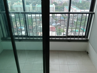 For sale 1 bed condo in Thon Buri, Bangkok
